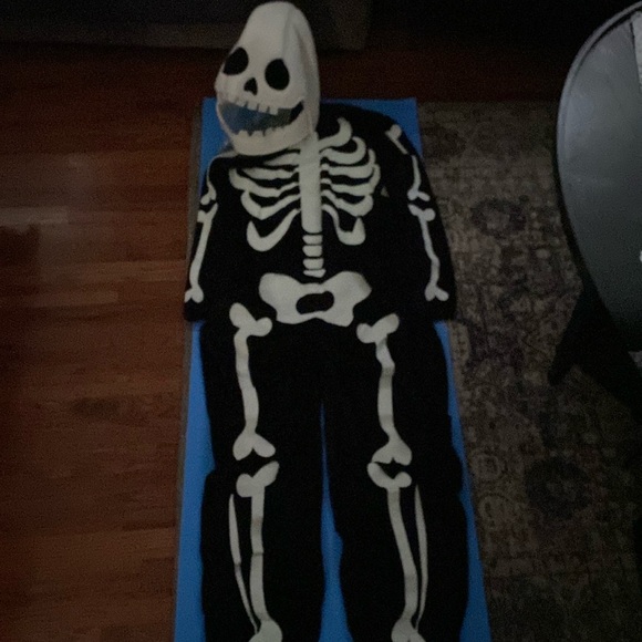 HALLOWEEN GLOW IN THE DARK
SKELETON
ADULT COSTUME, 2-PIECE, L-XL NWT - Picture 8 of 10